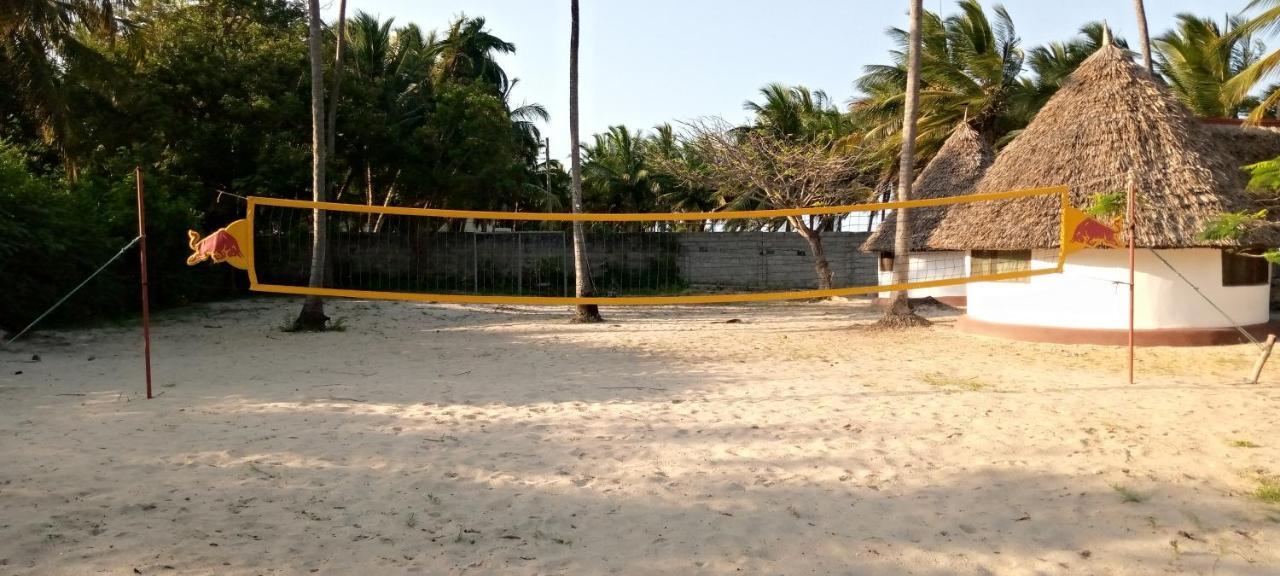 Funky Squids Beach Resort Bagamoyo Exteriör bild