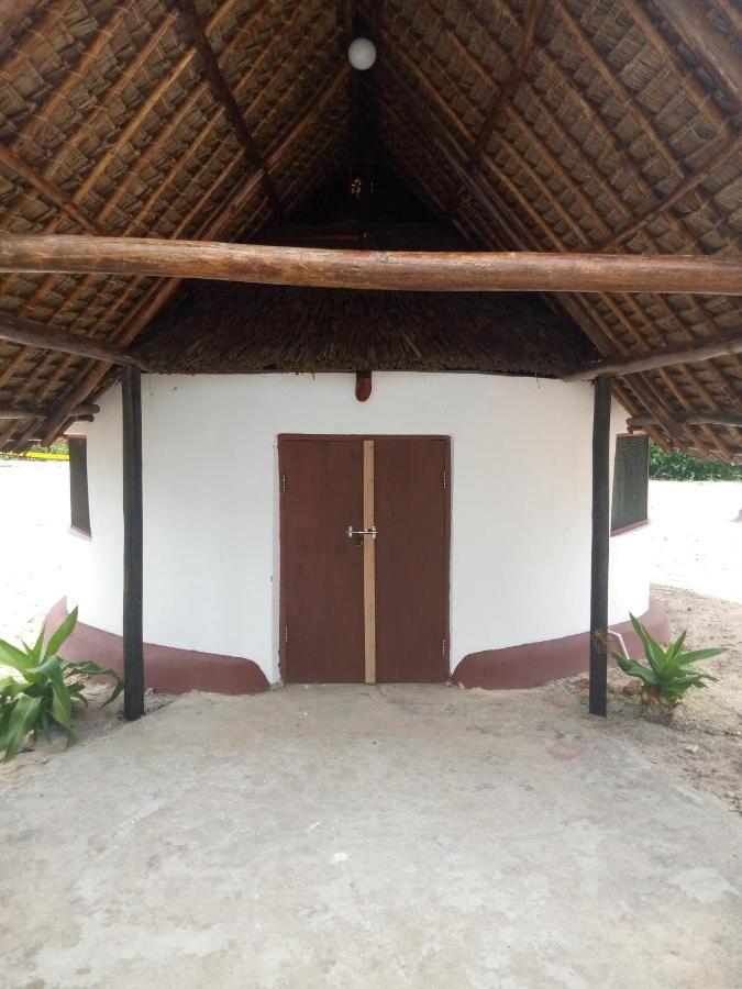 Funky Squids Beach Resort Bagamoyo Exteriör bild