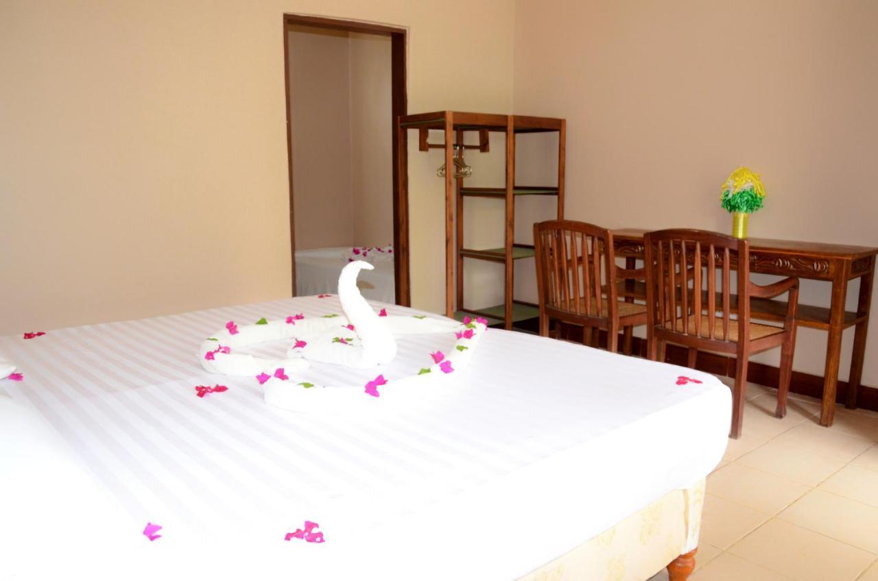 Funky Squids Beach Resort Bagamoyo Exteriör bild
