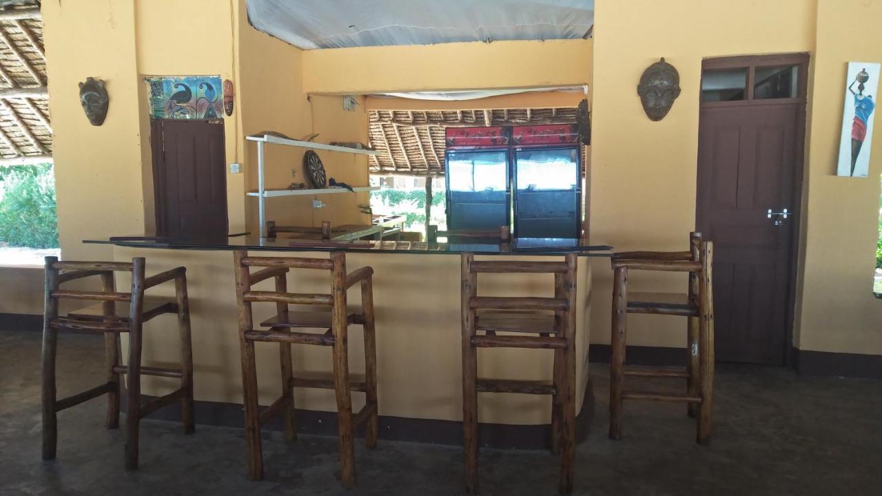 Funky Squids Beach Resort Bagamoyo Exteriör bild