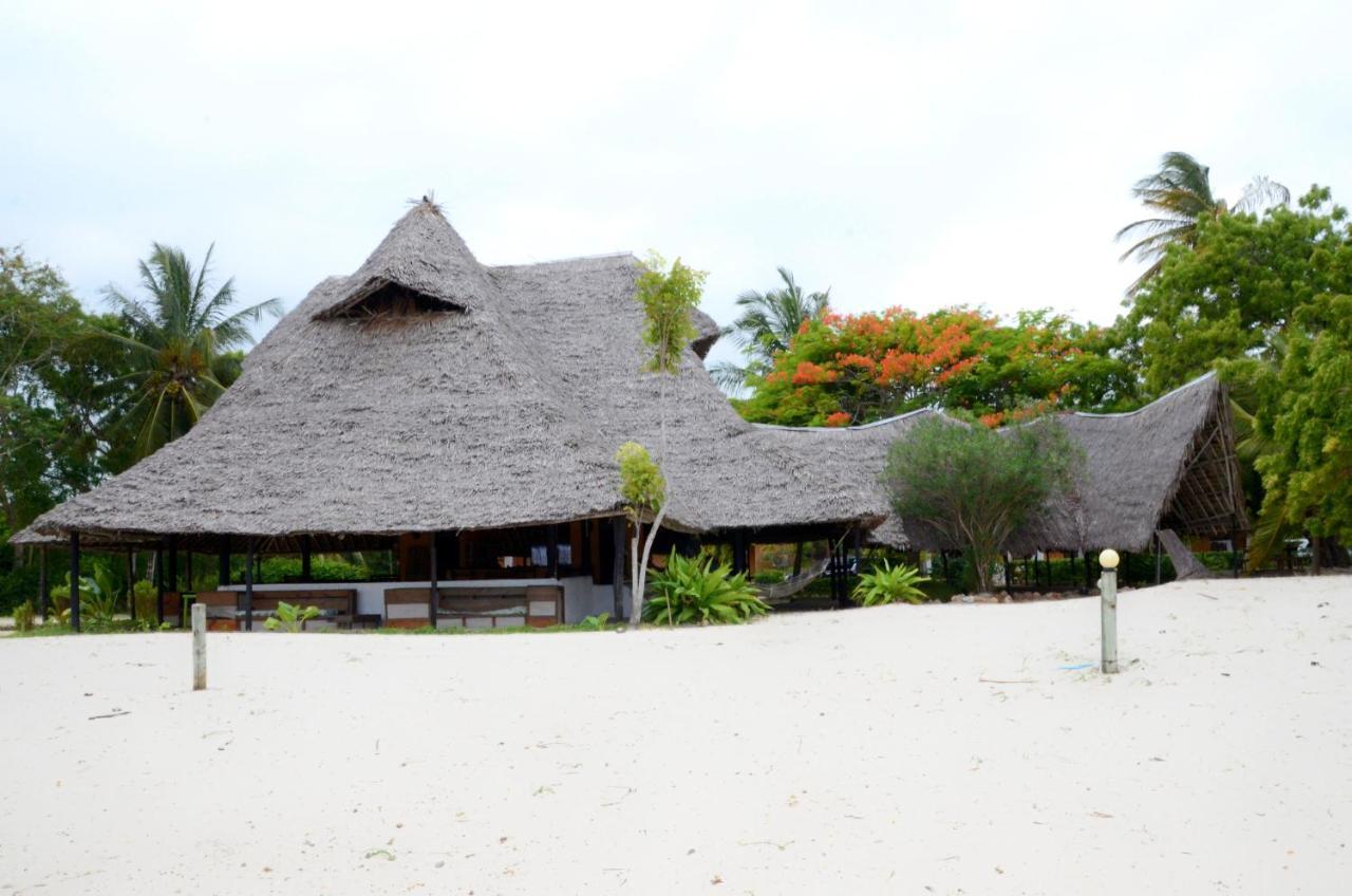 Funky Squids Beach Resort Bagamoyo Exteriör bild