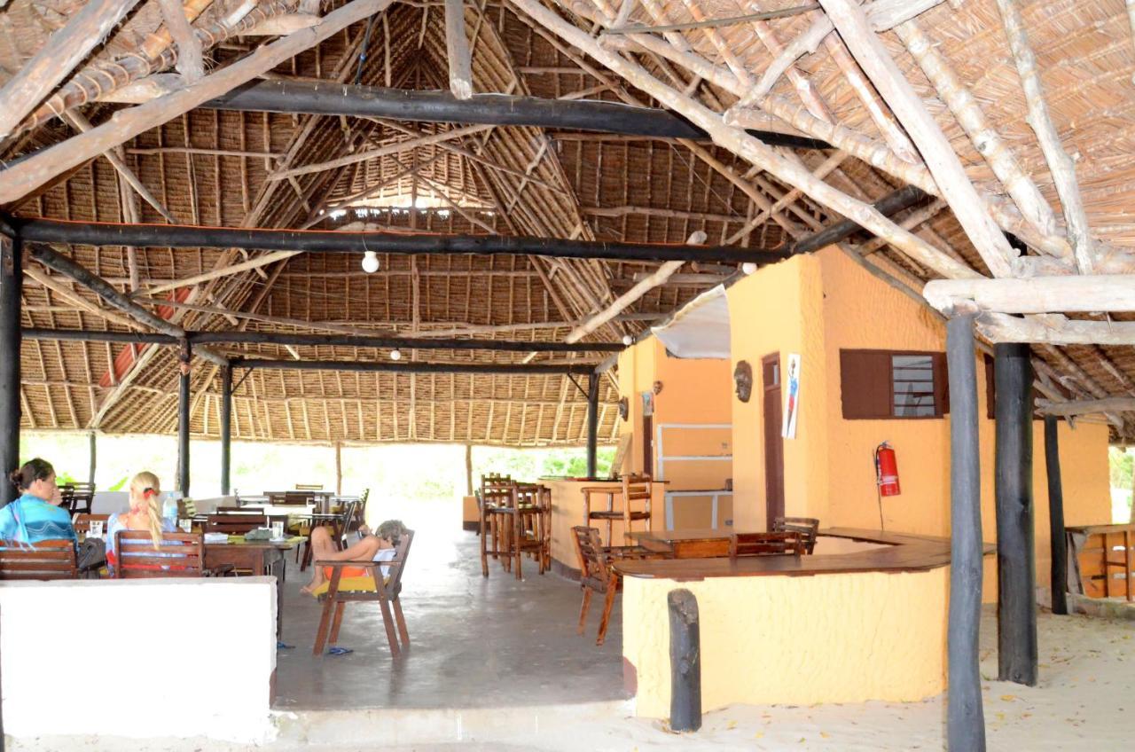 Funky Squids Beach Resort Bagamoyo Exteriör bild